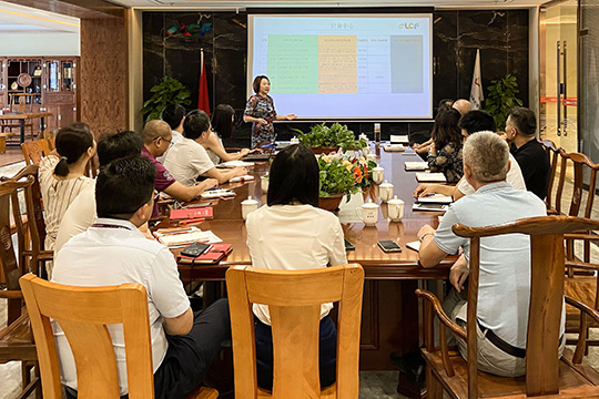 多宝电竞召开2021年中总结大会