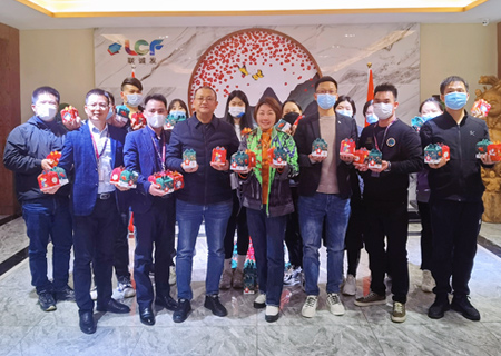 平安夜：多宝电竞祝您平安喜乐，幸福安康！ 