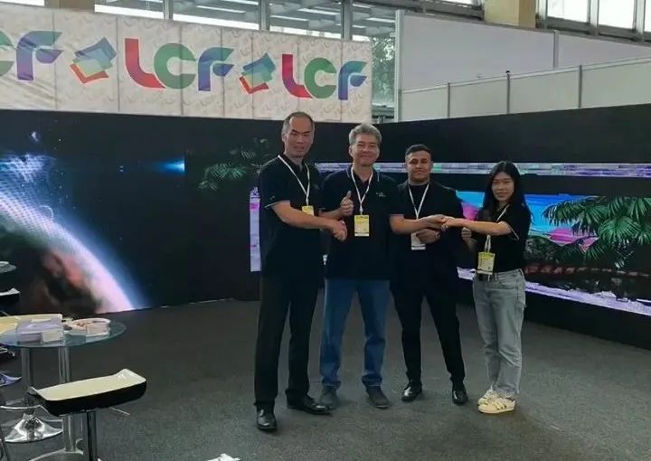 多宝电竞哥伦比亚LED显示屏展