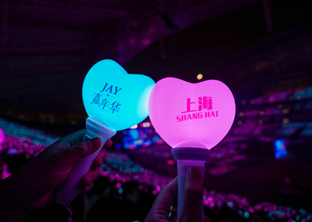 多宝电竞LED屏和荧光棒闪耀周杰伦上海演唱会（第三场）